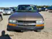 2003 Chevrolet S-10 LS с VIN 1GCCS19H338135453, выставлен на аукционе Copart как лот 86816654 с пробегом Не указан миль и Списание • Salvage title. История ставок и продаж доступна на DreamBid. Изображение 5.