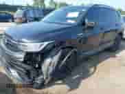 2022 Volkswagen Tiguan SE R-Line Black with VIN 3VV8B7AX6NM051090, listed as a IAAI auction lot 42522563 with 105,087 mi miles and . Bid and sale history available at DreamBid. Image 6.