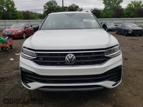 2024 Volkswagen Tiguan SE R-Line Black с VIN 3VV8B7AX8RM025872, выставлен на аукционе Copart как лот 64282855 с пробегом 16 071 миль миль и Списание • Salvage title. История ставок и продаж доступна на DreamBid. Изображение 5.