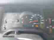 2002 Jeep Wrangler Sport z VIN 1J4FA49S02P708112, wystawiony jako IAAI lot #43374001 z przebiegiem 252 386 mil mil oraz . Historia ofert i sprzedaży dostępna na DreamBid. Obrazek 7.