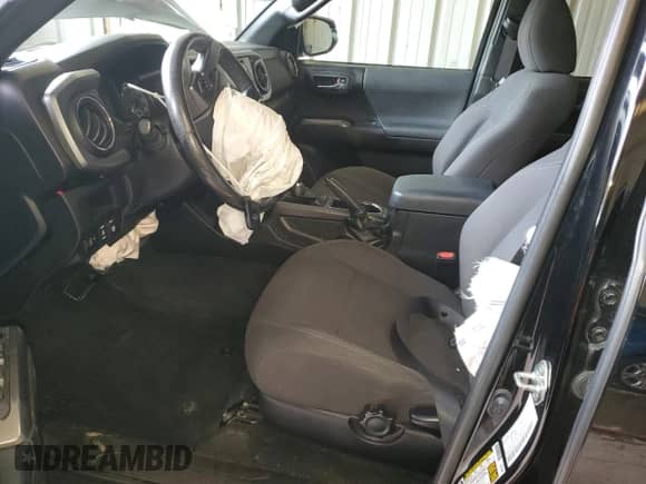 2017 Toyota Tacoma TRD Off Road z VIN 3TMDZ5BN7HM030425, wystawiony jako Copart lot #86318985 z przebiegiem 69 572 mil mil oraz Szkoda całkowita • Salvage title. Historia ofert i sprzedaży dostępna na DreamBid. Obrazek 7.