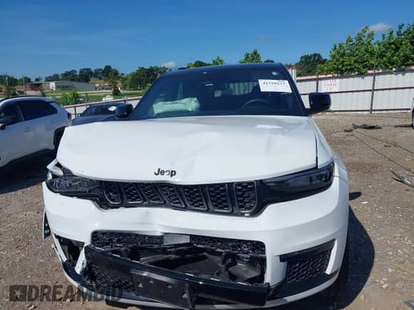 2023 Jeep Grand Cherokee Summit Reserve с VIN 1C4RJKEG4P8806327, выставлен на аукционе IAAI как лот 42550222 с пробегом 44 242 миль миль и . История ставок и продаж доступна на DreamBid. Изображение 12.