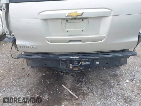 2015 Chevrolet Tahoe LS с VIN 1GNSKAKC4FR115972, выставлен на аукционе IAAI как лот 42198019 с пробегом 183 868 миль миль и . История ставок и продаж доступна на DreamBid. Изображение 6.
