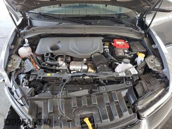 2024 Dodge Hornet R/T z VIN ZACPDFCW9R3A29338, wystawiony jako Copart lot #70281624 z przebiegiem 9 342 mil mil oraz Czysty tytuł • Clean title. Historia ofert i sprzedaży dostępna na DreamBid. Obrazek 12.