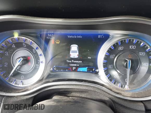 2018 Chrysler 300 Touring L с VIN 2C3CCAAG0JH137463, выставлен на аукционе IAAI как лот 43385727 с пробегом 108 898 миль миль и . История ставок и продаж доступна на DreamBid. Изображение 7.