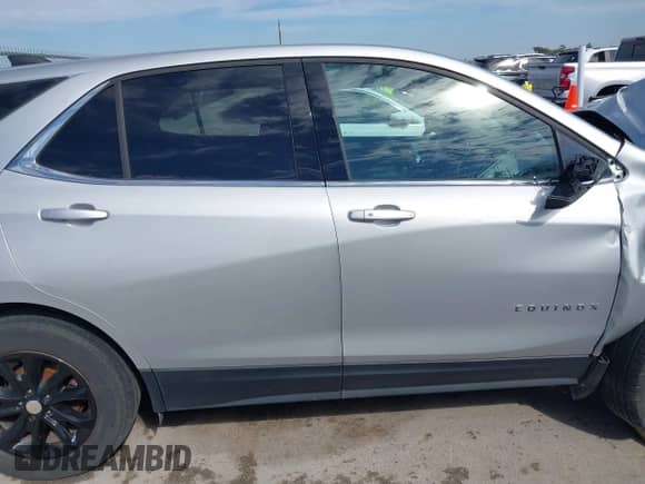 2020 Chevrolet Equinox LT with VIN 2GNAXTEV4L6134230, listed as a IAAI auction lot 43399800 with 122,008 mi miles and . Bid and sale history available at DreamBid. Image 13.