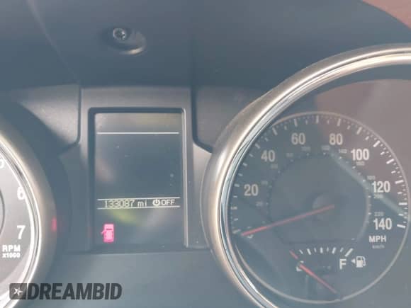 2012 Jeep Grand Cherokee Overland z VIN 1C4RJECT5CC157498, wystawiony jako IAAI lot #42414872 z przebiegiem 133 087 mil mil oraz . Historia ofert i sprzedaży dostępna na DreamBid. Obrazek 7.