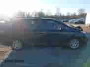 2017 Toyota Sienna XLE Auto Access Seat z VIN 5TDYZ3DC2HS805845, wystawiony jako IAAI lot #41456888 z przebiegiem 138 475 mil mil oraz . Historia ofert i sprzedaży dostępna na DreamBid. Obrazek 13.