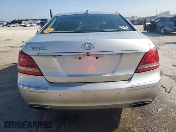 2013 Hyundai Equus Signature с VIN KMHGH4JH4DU063096, выставлен на аукционе Copart как лот 59844795 с пробегом 133 213 миль миль и Списание • Salvage title. История ставок и продаж доступна на DreamBid. Изображение 6.