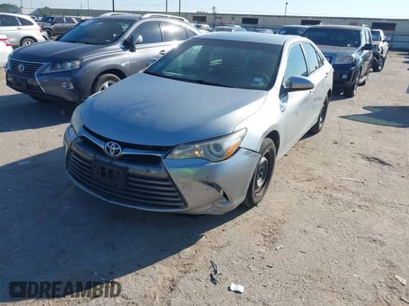 2017 Toyota Camry XLE с VIN 4T1BF1FK8HU360509, выставлен на аукционе IAAI как лот 43334452 с пробегом 182 909 миль миль и . История ставок и продаж доступна на DreamBid. Изображение 17.