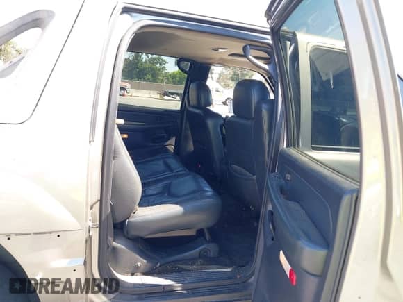 2002 Chevrolet Avalanche с VIN 3GNEC13T62G100425, выставлен на аукционе IAAI как лот 43111202 с пробегом 320 074 миль миль и . История ставок и продаж доступна на DreamBid. Изображение 8.