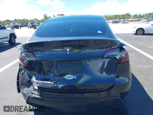 2024 Tesla Model Y с VIN 7SAYGDEDXRF050391, выставлен на аукционе IAAI как лот 43327993 с пробегом 60 206 миль миль и . История ставок и продаж доступна на DreamBid. Изображение 16.