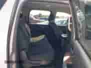 2007 Chevrolet Suburban LS z VIN 1GNFC16097J338927, wystawiony jako IAAI lot #43359757 z przebiegiem 159 189 mil mil oraz . Historia ofert i sprzedaży dostępna na DreamBid. Obrazek 8.