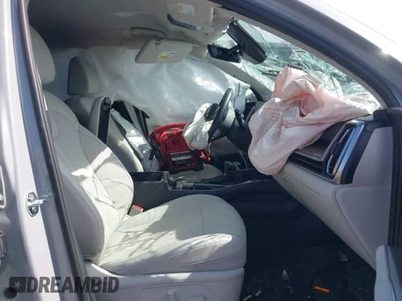 2025 Kia Sorento EX с VIN 5XYRH4JF3SG324230, выставлен на аукционе IAAI как лот 42262227 с пробегом 5 489 миль миль и . История ставок и продаж доступна на DreamBid. Изображение 5.