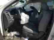 2019 Ram 1500 Express z VIN 3C6JR6AG6KG504695, wystawiony jako Copart lot #73941884 z przebiegiem Nie podano mil oraz Szkoda całkowita • Salvage title. Historia ofert i sprzedaży dostępna na DreamBid. Obrazek 7.