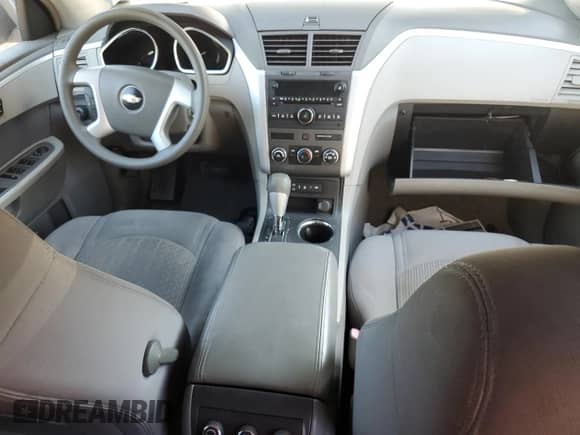 2009 Chevrolet Traverse LS z VIN 1GNEV13D69S110510, wystawiony jako Copart lot #69920525 z przebiegiem Nie podano mil oraz Szkoda całkowita • Salvage title. Historia ofert i sprzedaży dostępna na DreamBid. Obrazek 8.