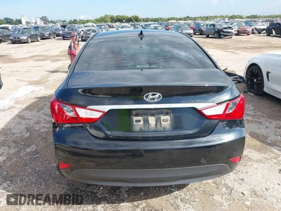 2014 Hyundai Sonata GLS z VIN 5NPEB4AC5EH845825, wystawiony jako IAAI lot #43268050 z przebiegiem 136 252 mil mil oraz . Historia ofert i sprzedaży dostępna na DreamBid. Obrazek 16.