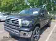 2012 Toyota Tundra z VIN 5TFRY5F10CX117652, wystawiony jako IAAI lot #42617080 z przebiegiem 233 560 mil mil oraz . Historia ofert i sprzedaży dostępna na DreamBid. Obrazek 19.