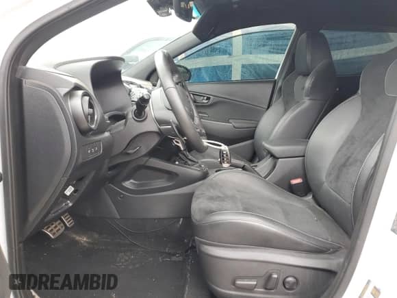 2023 Hyundai Kona с VIN KM8KH3AC3PU011357, выставлен на аукционе Copart как лот 61691585 с пробегом 39 639 миль миль и Списание • Salvage title. История ставок и продаж доступна на DreamBid. Изображение 7.