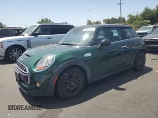 2018 MINI Hardtop Cooper S с VIN WMWXP7C5XJ2A49058, выставлен на аукционе Copart как лот 60649105 с пробегом 24 842 миль миль и Списание • Salvage title. История ставок и продаж доступна на DreamBid. Изображение 1.