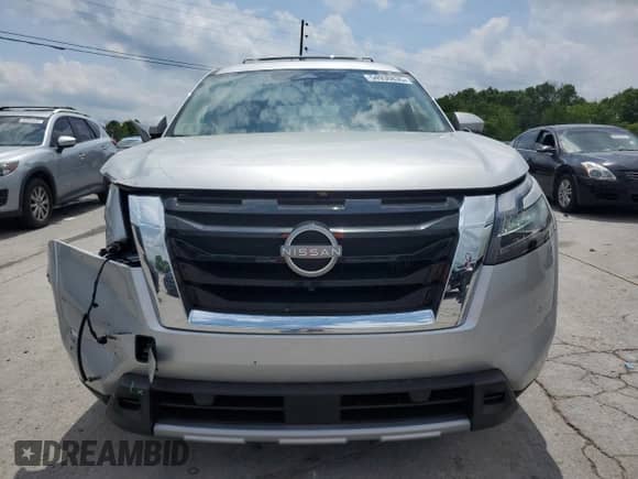 2025 Nissan Pathfinder Platinum с VIN 5N1DR3DJ6SC213429, выставлен на аукционе Copart как лот 54930835 с пробегом 2 358 миль миль и Списание • Salvage title. История ставок и продаж доступна на DreamBid. Изображение 5.