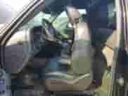 2003 Chevrolet Silverado 1500 LS z VIN 1GCEK14T83Z290336, wystawiony jako Copart lot #75408964 z przebiegiem 149 730 mil mil oraz Szkoda całkowita • Salvage title. Historia ofert i sprzedaży dostępna na DreamBid. Obrazek 7.