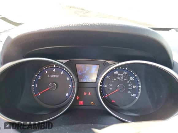 2011 Hyundai Tucson Limited with VIN KM8JU3AC7BU222304, listed as a Copart auction lot 71310104 with 118,726 mi miles and Salvage title. Bid and sale history available at DreamBid. Image 9.