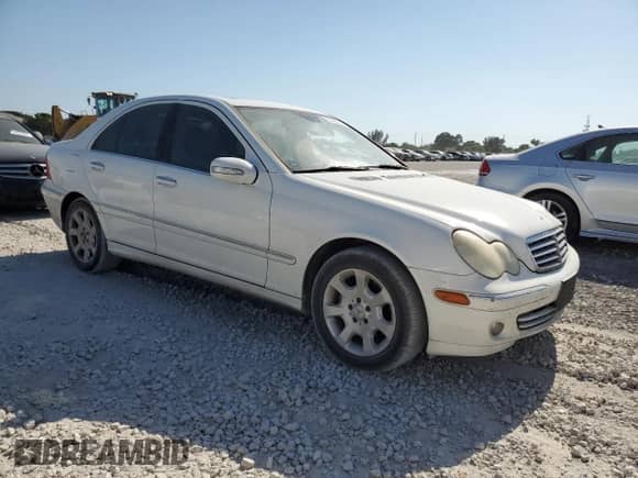 2006 Mercedes-Benz C 280 Luxury с VIN WDBRF54H06A906654, выставлен на аукционе Copart как лот 53290105 с пробегом 185 128 миль миль и Списание • Salvage title. История ставок и продаж доступна на DreamBid. Изображение 4.