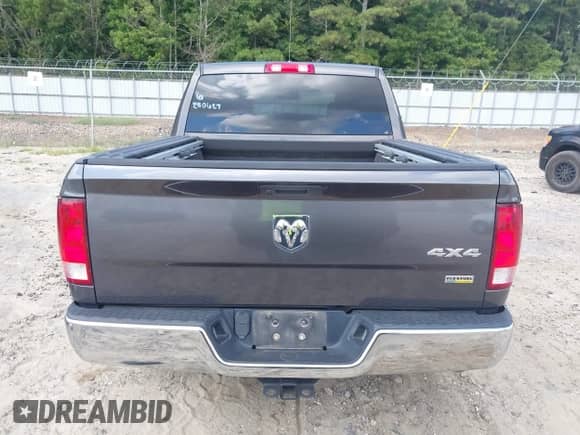 2019 Ram 1500 Tradesman z VIN 1C6RR7KG2KS681728, wystawiony jako IAAI lot #42823098 z przebiegiem 83 446 mil mil oraz . Historia ofert i sprzedaży dostępna na DreamBid. Obrazek 17.