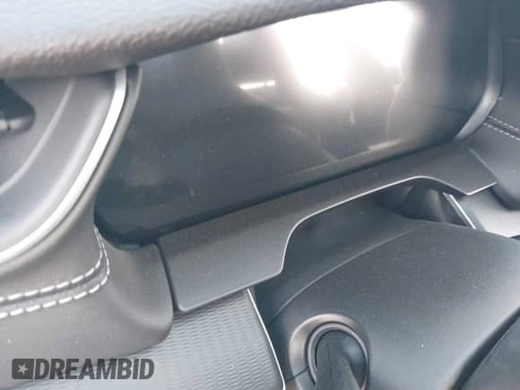 2025 Jeep Grand Cherokee Laredo with VIN 1C4RJHAG0SC336733, listed as a IAAI auction lot 42864816 with Not provided miles and . Bid and sale history available at DreamBid. Image 14.