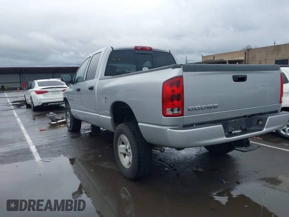 2003 Dodge 1500 ST с VIN 1D7HU18ZX3J555025, выставлен на аукционе IAAI как лот 41522993 с пробегом 195 007 миль миль и . История ставок и продаж доступна на DreamBid. Изображение 3.