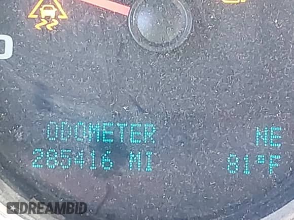 2011 Chevrolet Silverado 2500HD LT z VIN 1GC1KXC88BF107595, wystawiony jako IAAI lot #42648059 z przebiegiem 285 416 mil mil oraz . Historia ofert i sprzedaży dostępna na DreamBid. Obrazek 15.