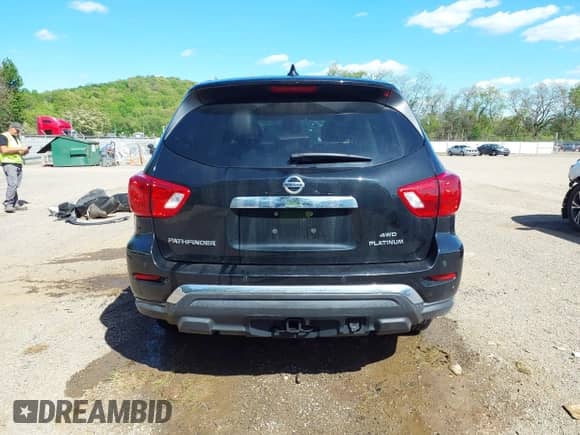 2020 Nissan Pathfinder Platinum с VIN 5N1DR2DM6LC580398, выставлен на аукционе IAAI как лот 42224602 с пробегом 85 297 миль миль и . История ставок и продаж доступна на DreamBid. Изображение 16.