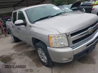 2009 Chevrolet Silverado 1500 with VIN 3GCFC13509G236722, listed as a IAAI auction lot 43110882 with 217,493 mi miles and . Bid and sale history available at DreamBid. Image 1.