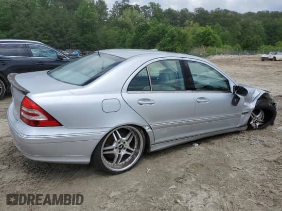 2006 Mercedes-Benz C 280 Luxury с VIN WDBRF54H56A871433, выставлен на аукционе Copart как лот 57302905 с пробегом 127 105 миль миль и Списание • Salvage title. История ставок и продаж доступна на DreamBid. Изображение 3.
