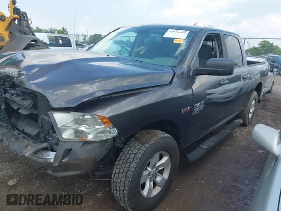 2019 Ram 1500 Big Horn z VIN 1C6RR7TT6KS662594, wystawiony jako IAAI lot #42984847 z przebiegiem 50 813 mil mil oraz . Historia ofert i sprzedaży dostępna na DreamBid. Obrazek 2.