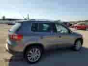 2011 Volkswagen Tiguan S с VIN WVGBV7AX9BW513466, выставлен на аукционе Copart как лот 84452215 с пробегом 128 874 миль миль и Чистый • Clean title. История ставок и продаж доступна на DreamBid. Изображение 3.