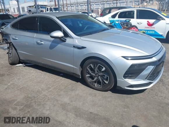 2024 Hyundai Sonata SEL с VIN KMHL64JA6RA390034, выставлен на аукционе IAAI как лот 43095325 с пробегом 13 737 миль миль и . История ставок и продаж доступна на DreamBid. Изображение 1.