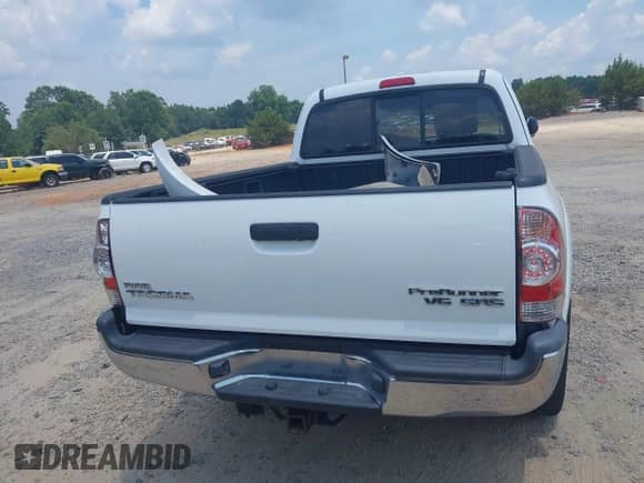 2009 Toyota Tacoma PreRunner с VIN 5TETU62N39Z656249, выставлен на аукционе IAAI как лот 42601015 с пробегом 159 304 миль миль и . История ставок и продаж доступна на DreamBid. Изображение 16.