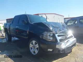 2008 Chevrolet Silverado 1500 1LT z VIN 2GCEC13J281142499, wystawiony jako IAAI lot #43390636 z przebiegiem 153 950 mil mil oraz . Historia ofert i sprzedaży dostępna na DreamBid. Obrazek 1.