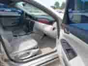 2006 Chevrolet Impala LTZ z VIN 2G1WU581969167313, wystawiony jako IAAI lot #43103505 z przebiegiem 314 857 mil mil oraz . Historia ofert i sprzedaży dostępna na DreamBid. Obrazek 5.