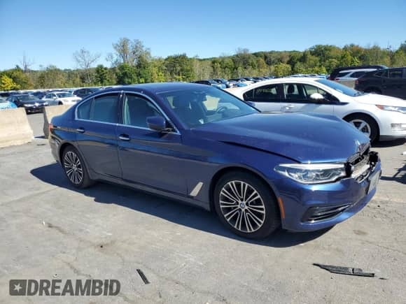2018 BMW 5 Series 540i xDrive z VIN WBAJE7C58JWC56973, wystawiony jako Copart lot #84869695 z przebiegiem 45 901 mil mil oraz Szkoda całkowita • Salvage title. Historia ofert i sprzedaży dostępna na DreamBid. Obrazek 4.