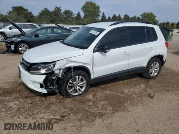 2017 Volkswagen Tiguan S с VIN WVGBV7AX9HW512083, выставлен на аукционе Copart как лот 80196255 с пробегом 93 988 миль миль и Списание • Salvage title. История ставок и продаж доступна на DreamBid. Изображение 1.