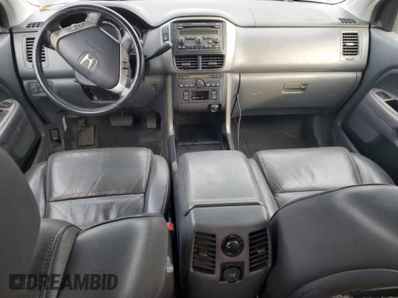 2006 Honda Pilot EX-L с VIN 2HKYF18516H522591, выставлен на аукционе Copart как лот 81546035 с пробегом 194 347 миль миль и Списание • Salvage title. История ставок и продаж доступна на DreamBid. Изображение 8.