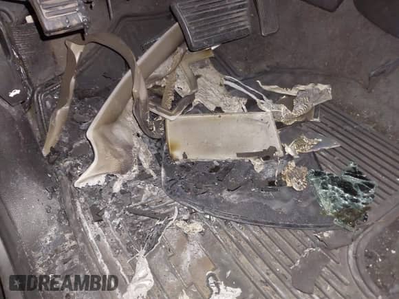 2008 Chevrolet Tahoe LTZ с VIN 1GNFK13098J132631, выставлен на аукционе IAAI как лот 42697844 с пробегом Не указан миль и . История ставок и продаж доступна на DreamBid. Изображение 12.