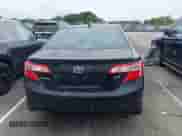 2013 Toyota Camry LE z VIN 4T1BD1FK5DU071300, wystawiony jako IAAI lot #43333370 z przebiegiem 175 536 mil mil oraz . Historia ofert i sprzedaży dostępna na DreamBid. Obrazek 16.