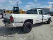 1995 Dodge 3500 with VIN 3B7MC33C4SM107732, listed as a Copart auction lot 57649255 with 268,793 mi miles and Non repairable. Bid and sale history available at DreamBid. Image 3.