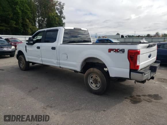 2019 Ford F-250 XL with VIN 1FT7W2B64KEC54746, listed as a Copart auction lot 86482715 with 233,699 mi miles and Clean title. Bid and sale history available at DreamBid. Image 2.