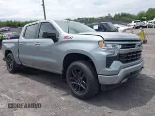 2024 Chevrolet Silverado 1500 RST z VIN 2GCUDEED7R1274179, wystawiony jako IAAI lot #42319254 z przebiegiem 6 898 mil mil oraz . Historia ofert i sprzedaży dostępna na DreamBid. Obrazek 1.