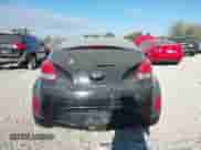 2012 Hyundai Veloster w/Black Int z VIN KMHTC6AD3CU053566, wystawiony jako IAAI lot #43349585 z przebiegiem 137 240 mil mil oraz . Historia ofert i sprzedaży dostępna na DreamBid. Obrazek 16.